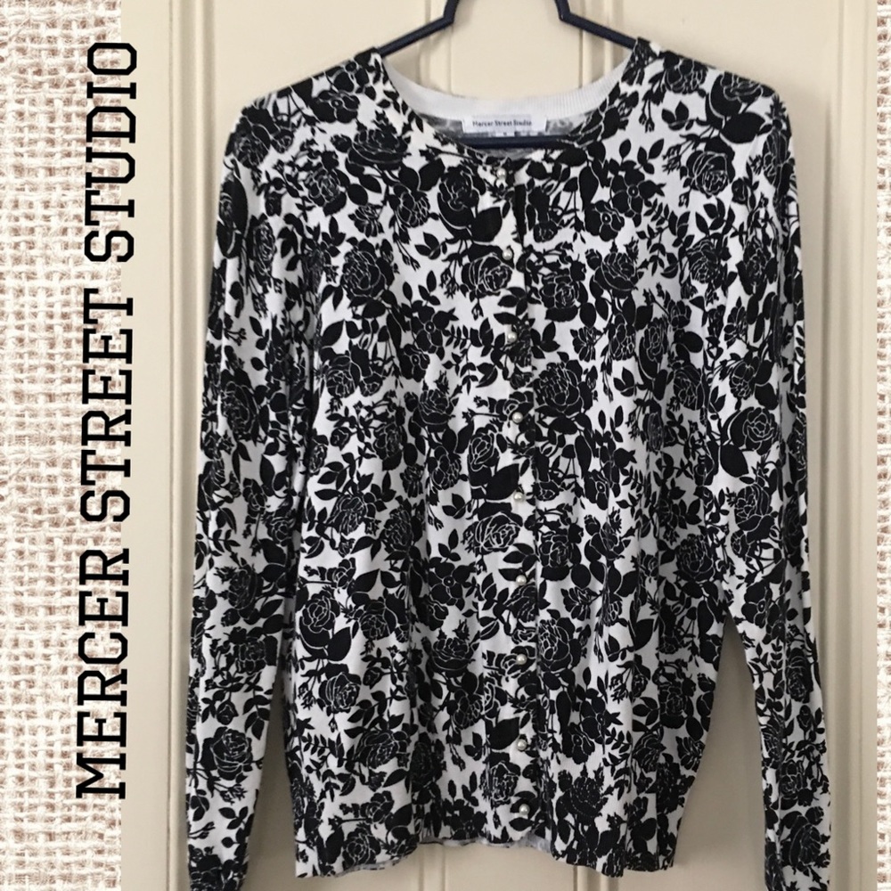 Mercer Street Studio Black/White Sweater